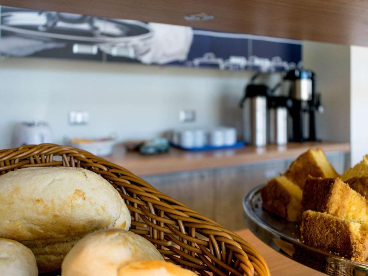 Ibis Budget Calama Extérieur photo