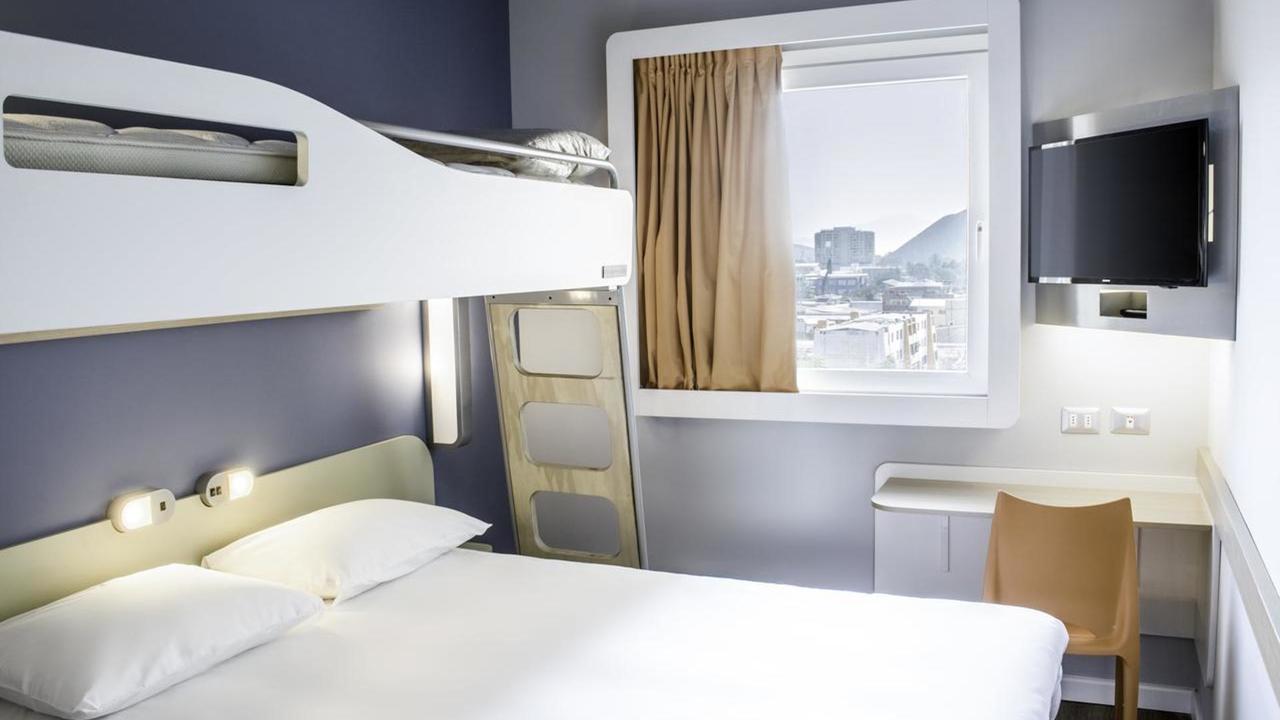 Ibis Budget Calama Extérieur photo